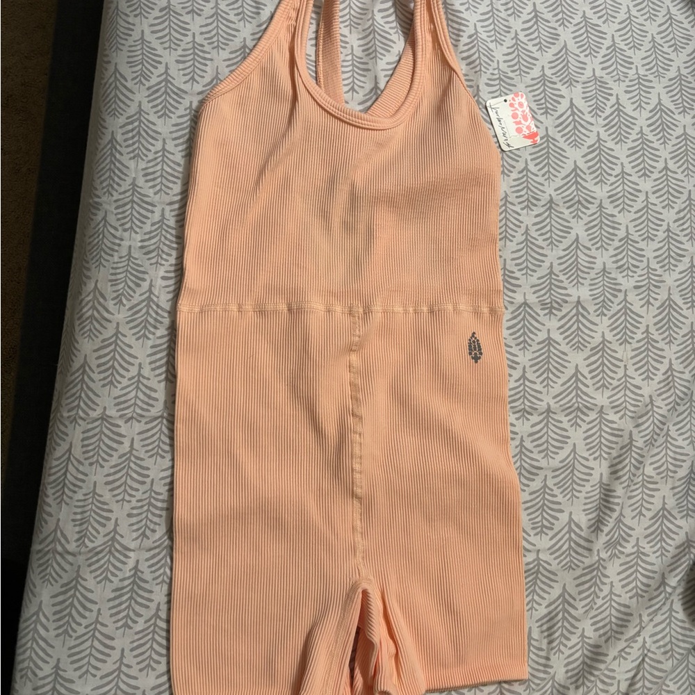 FREE PEOPLE active wear